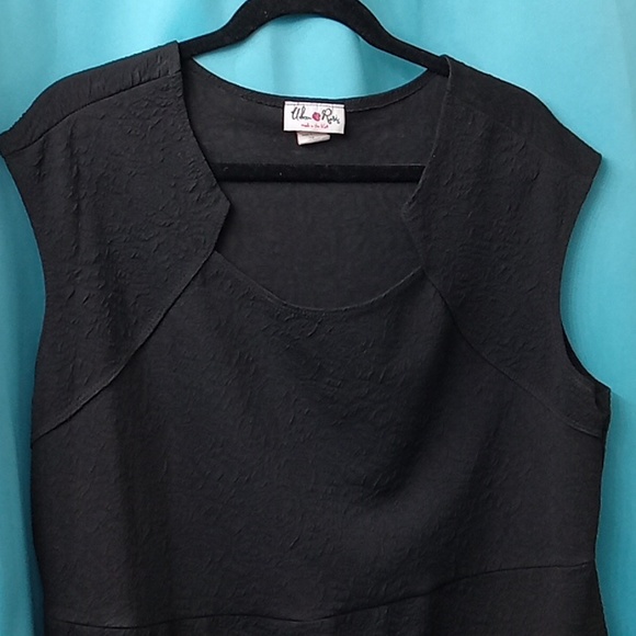 Urban Rose Black Floral design dress - Picture 2 of 6